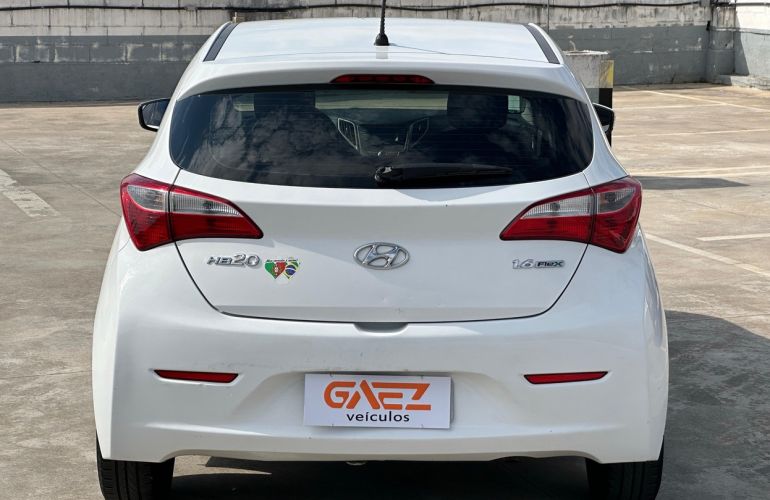Hyundai Hb20 1.6 Comfort Plus 16v - Foto #4