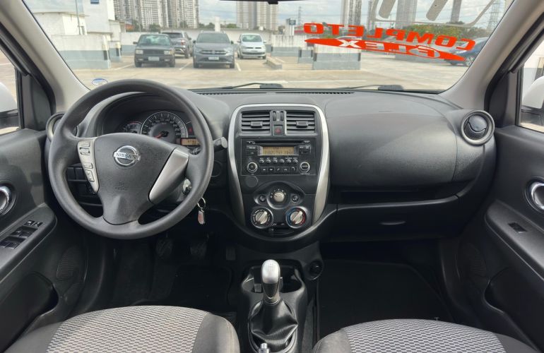 Nissan March 1.0 SV 12v - Foto #10