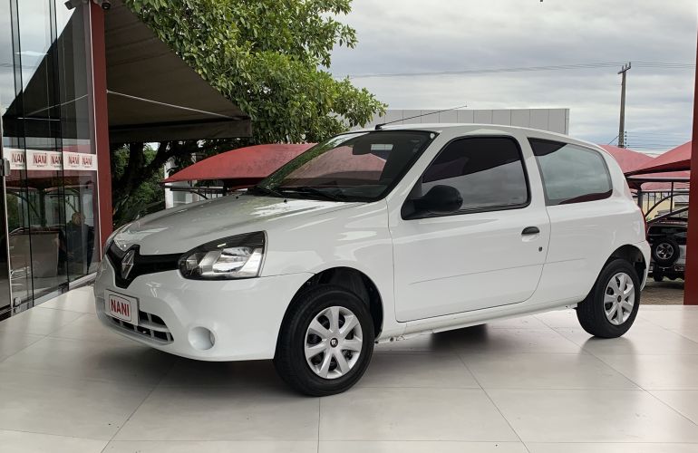 Renault Clio Authentique 1.0 16V (Flex) 2p - Foto #1