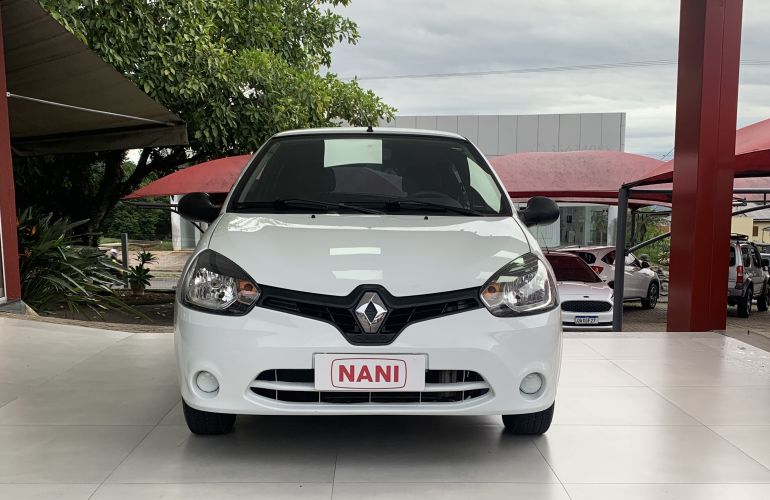 Renault Clio Authentique 1.0 16V (Flex) 2p - Foto #2