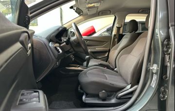 Chevrolet Onix 1.4 MPFi LTZ 8v - Foto #7