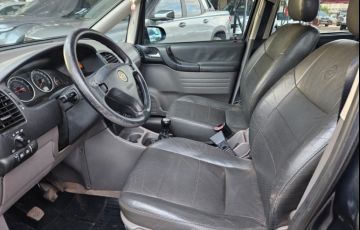 Chevrolet Zafira Elegance 2.0 (Flex) - Foto #6