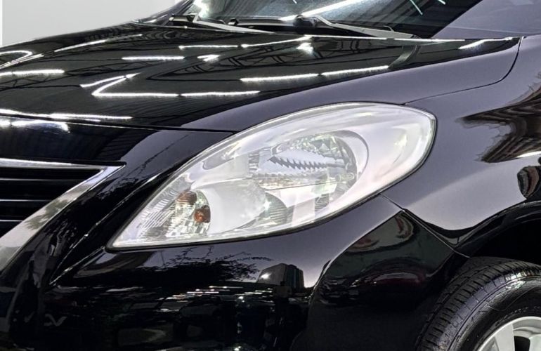 Nissan Versa 1.6 SL 16v - Foto #5