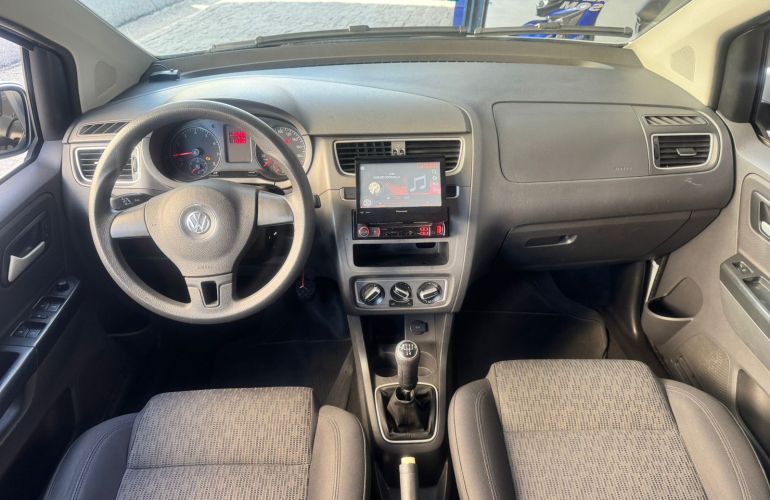 Volkswagen Fox 1.0 TEC (Flex) 4p - Foto #6
