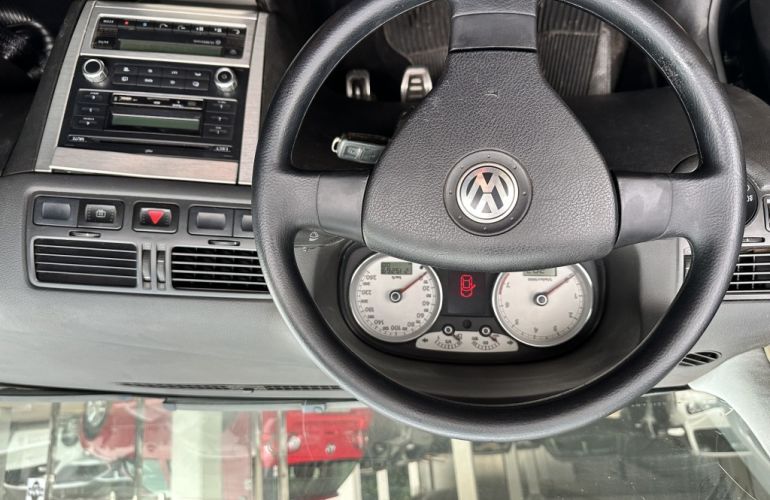 Volkswagen Golf  Sportline 1.6 VHT Total (Flex) - Foto #6