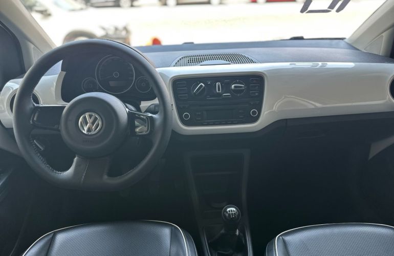 Volkswagen Up 1.0 MPi High Up 12v Flex 4p Manual - Foto #8