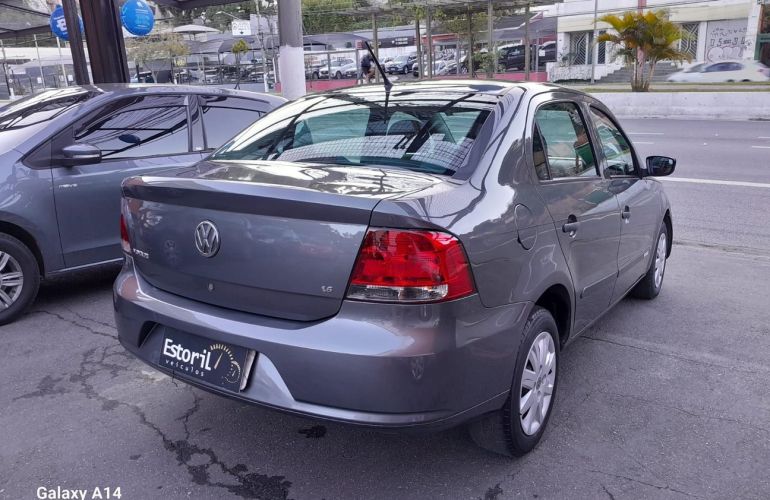 Volkswagen Voyage 1.6 Mi 8v - Foto #10