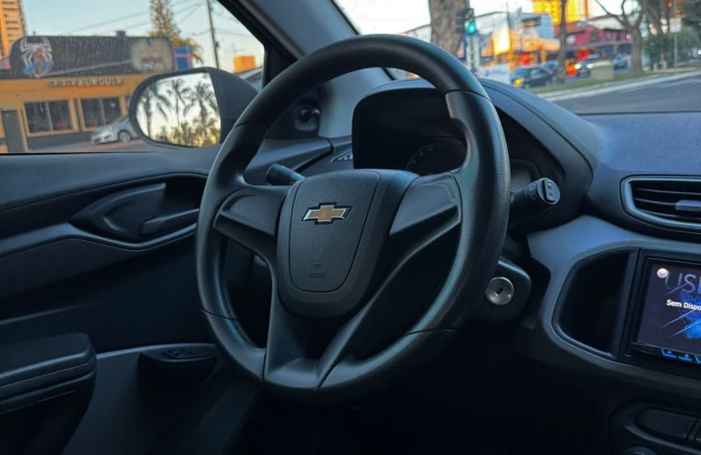 Chevrolet Onix 1.0 MPFi LS 8v - Foto #9