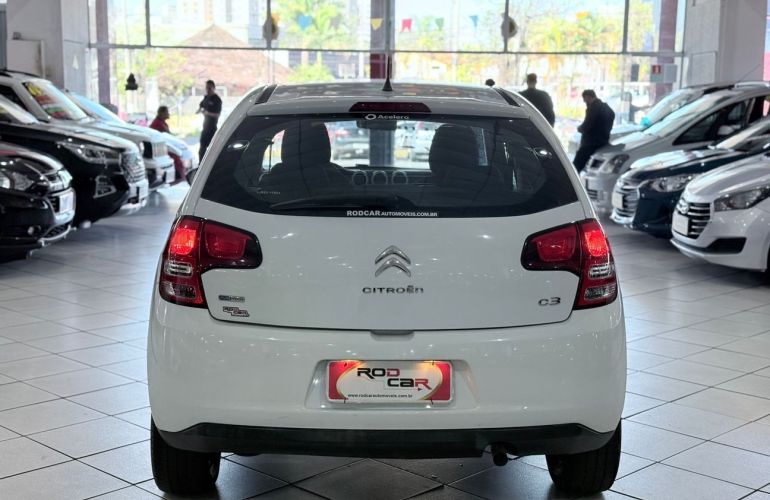 Citroën C3 1.2 Pure Tech Attraction - Foto #5