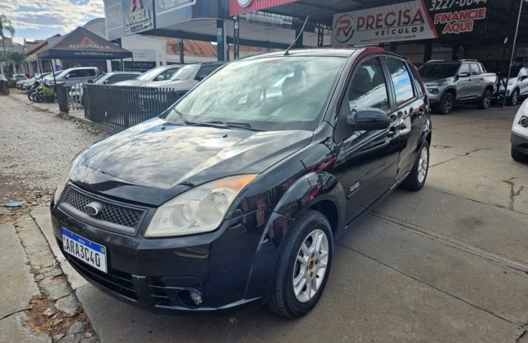 Ford Fiesta Hatch 1.6 (Flex) - Foto #1