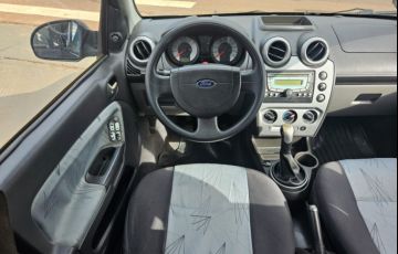 Ford Fiesta Hatch 1.6 (Flex) - Foto #3