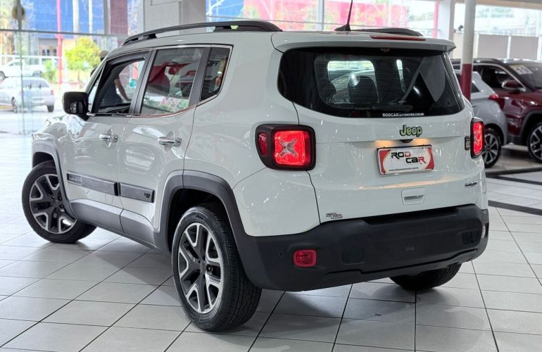 Jeep Renegade 1.8 16V Longitude - Foto #4