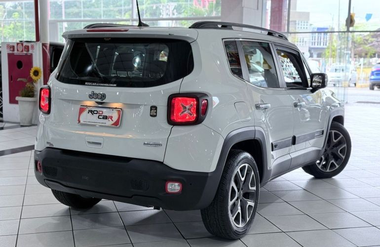 Jeep Renegade 1.8 16V Longitude - Foto #5