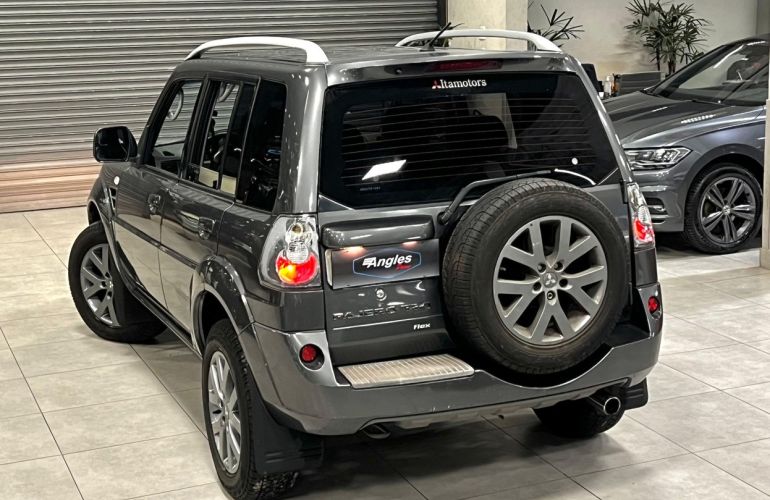 Mitsubishi Pajero Tr4 2.0 4x2 16V 140cv - Foto #4