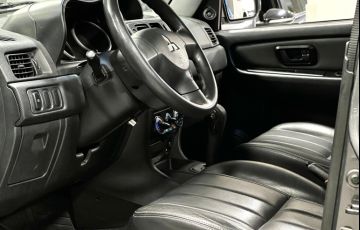 Mitsubishi Pajero Tr4 2.0 4x2 16V 140cv - Foto #6