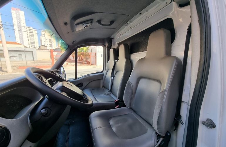 Renault Master 2.5 DCi Furgao L3h2 16v - Foto #9