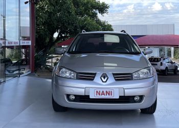 Renault Mégane Grand Tour Dynamique 1.6 16V (flex) - Foto #2