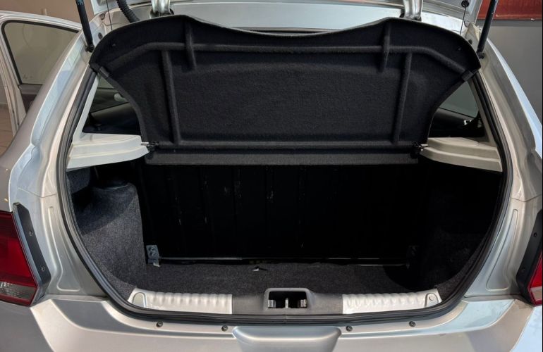 Volkswagen Gol 1.0 Mi 8v - Foto #9