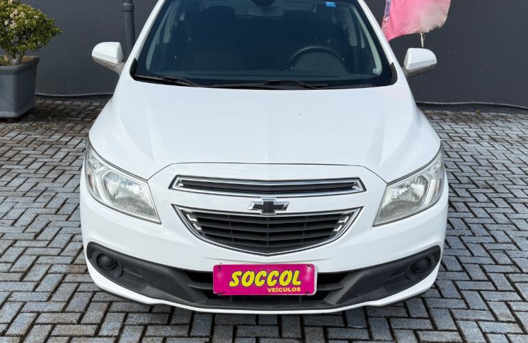Chevrolet Onix 1.0 LT (Flex) - Foto #2