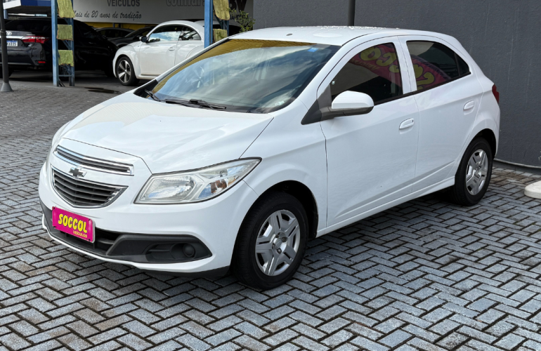 Chevrolet Onix 1.0 LT (Flex) - Foto #3