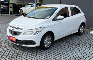 Chevrolet Onix 1.0 LT (Flex) - Foto #3