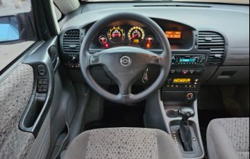 Chevrolet Zafira Elegance 2.0 (Flex) (Aut) - Foto #5
