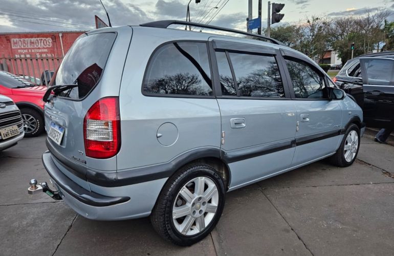 Chevrolet Zafira Elegance 2.0 (Flex) (Aut) - Foto #6