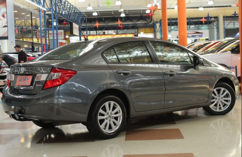 Honda Civic 2.0 LXR 16v - Foto #2