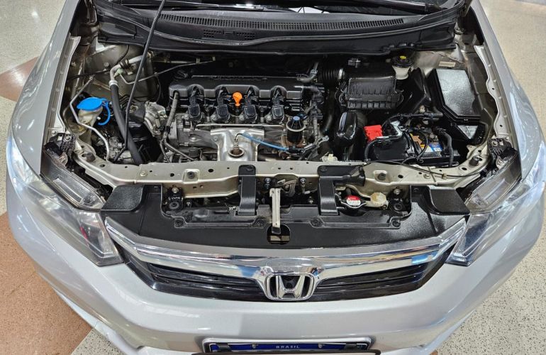 Honda Civic 2.0 LXR 16v - Foto #9