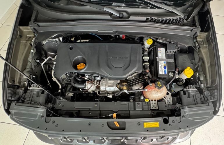 Jeep Renegade 1.3 T270 Turbo S 4x4 - Foto #8