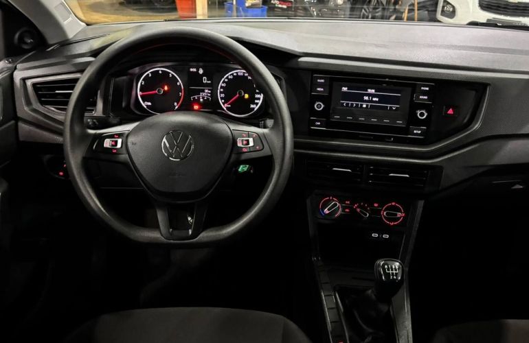 Volkswagen Polo 1.0 MPi Track - Foto #9