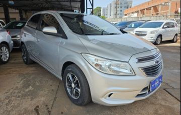 Chevrolet Onix 1.0 LT (Flex) - Foto #9