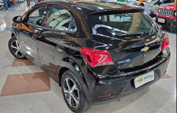 Chevrolet Onix 1.4 MPFi LTZ 8v - Foto #6