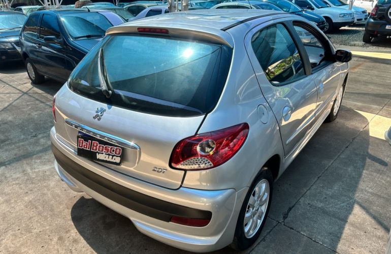 Peugeot 207 Hatch XR Sport 1.4 8V (flex) - Foto #6