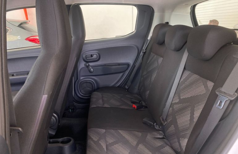 Fiat Mobi 1.0 8V Evo Like - Foto #8