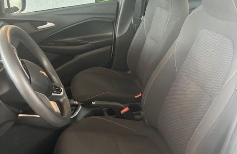 Chevrolet Onix Plus 1.0 LT - Foto #6