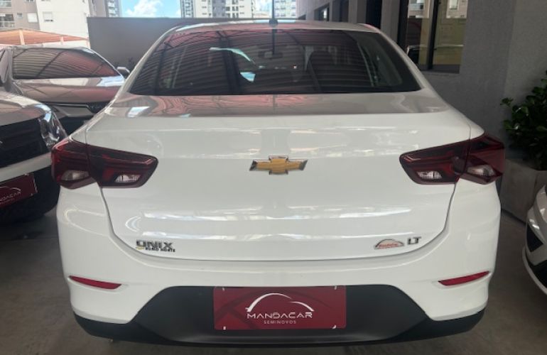 Chevrolet Onix Plus 1.0 LT - Foto #8