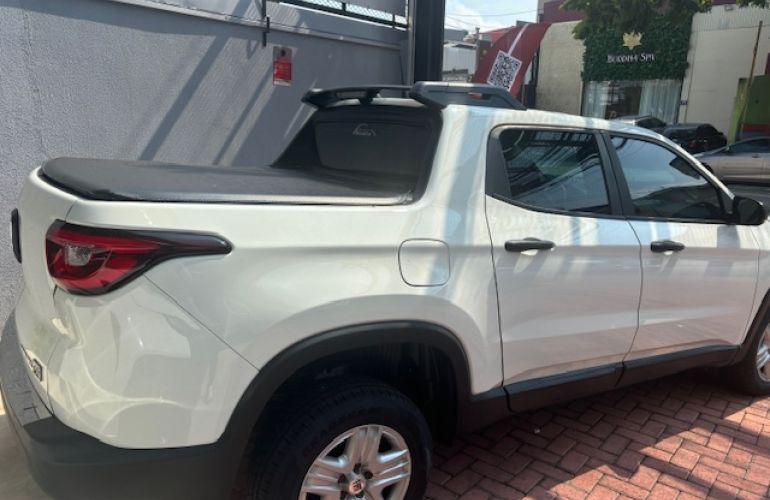 Fiat Toro 1.3 T270 Endurance (Aut) - Foto #3