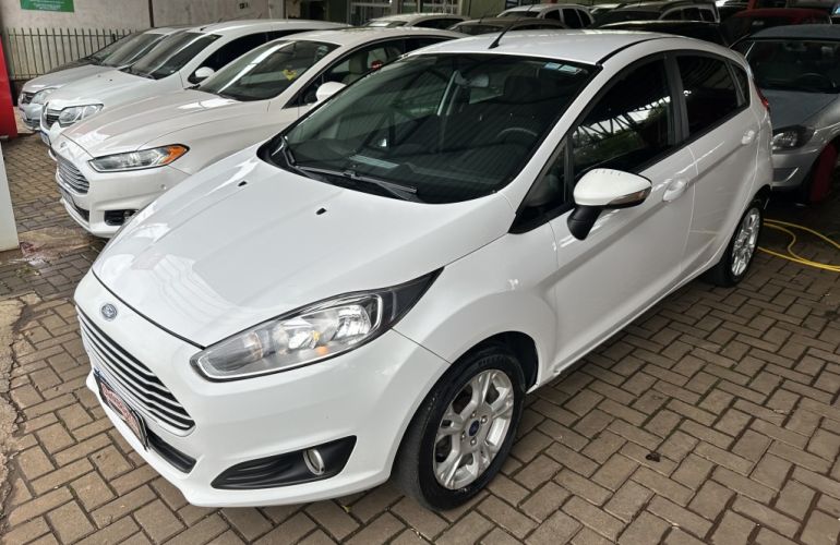 Ford New Fiesta SE 1.6 16V Powershift - Foto #1