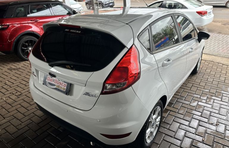 Ford New Fiesta SE 1.6 16V Powershift - Foto #4