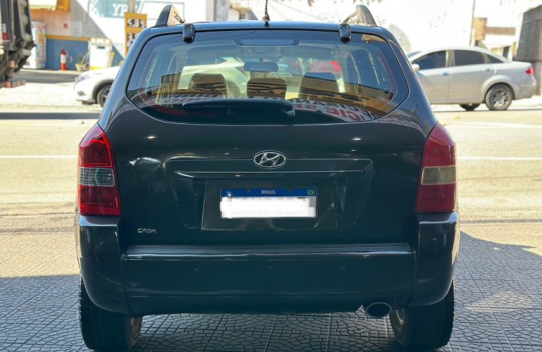 Hyundai Tucson 2.0 GL 2WD 16v - Foto #4