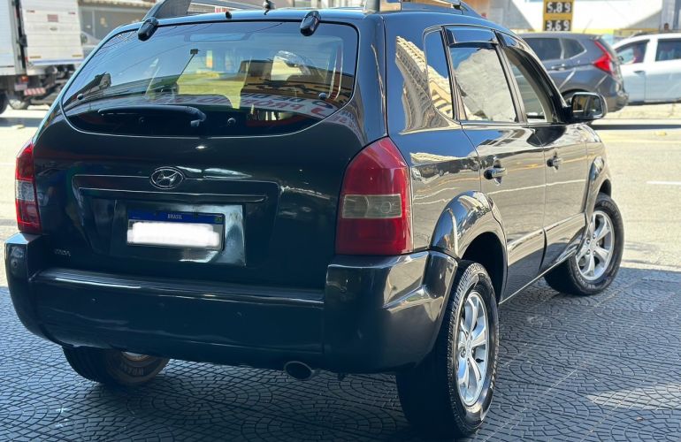 Hyundai Tucson 2.0 GL 2WD 16v - Foto #5