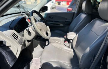 Hyundai Tucson 2.0 GL 2WD 16v - Foto #10