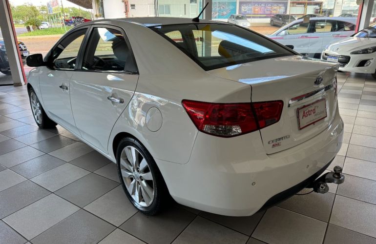 Kia Cerato 2.0 EX E473 (Aut) - Foto #9