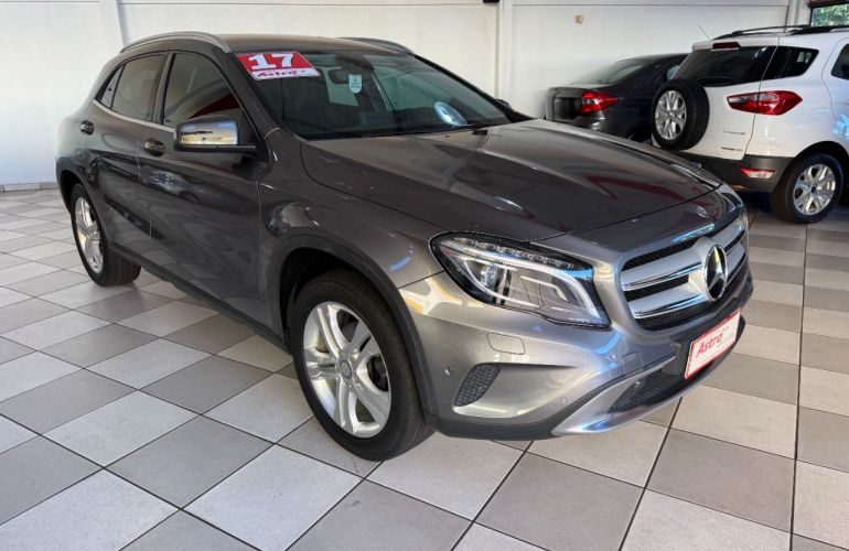 Mercedes-Benz GLA 200 Advance - Foto #6