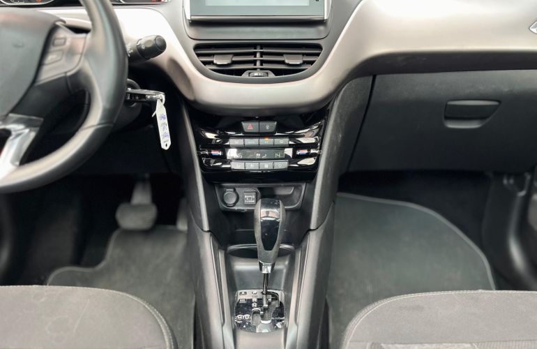 Peugeot 208 1.6 Griffe 16V Flex 4p Automático - Foto #8