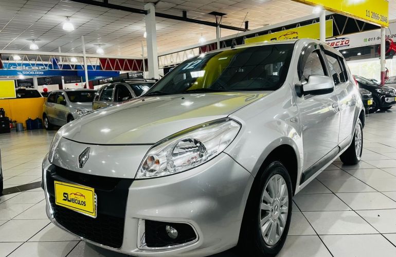 Renault Sandero 1.6 Privilege 16v - Foto #3