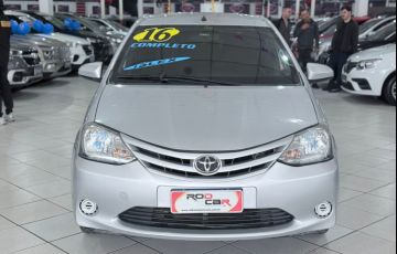 Toyota Etios 1.3 X 16v - Foto #2