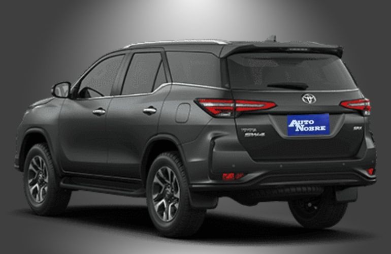 Toyota Hilux Sw4 2.8 D-4d Turbo Srx Platinum 4x4 - Foto #3