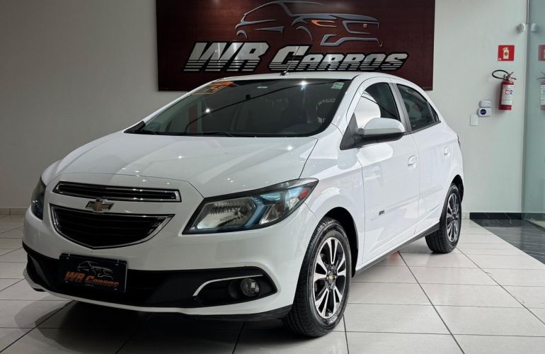Chevrolet Onix 1.4 MPFi LTZ 8v - Foto #2